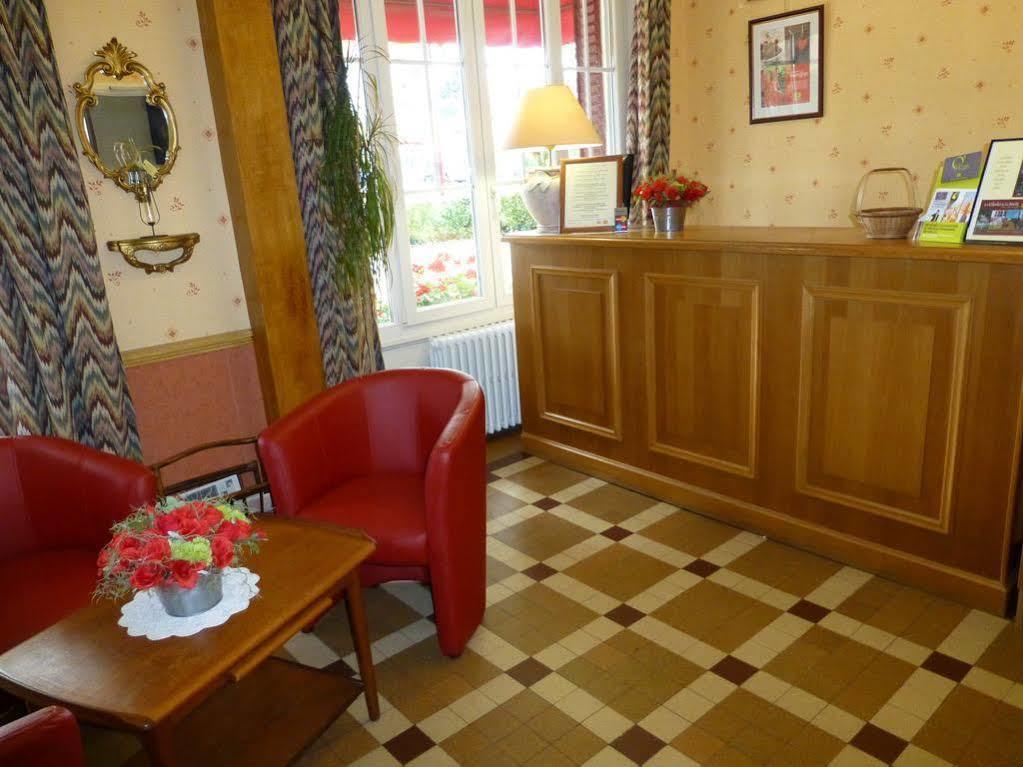 Le Chalet De La Foret Hotel 3 Etoiles Et Restaurant Вьерзон Экстерьер фото